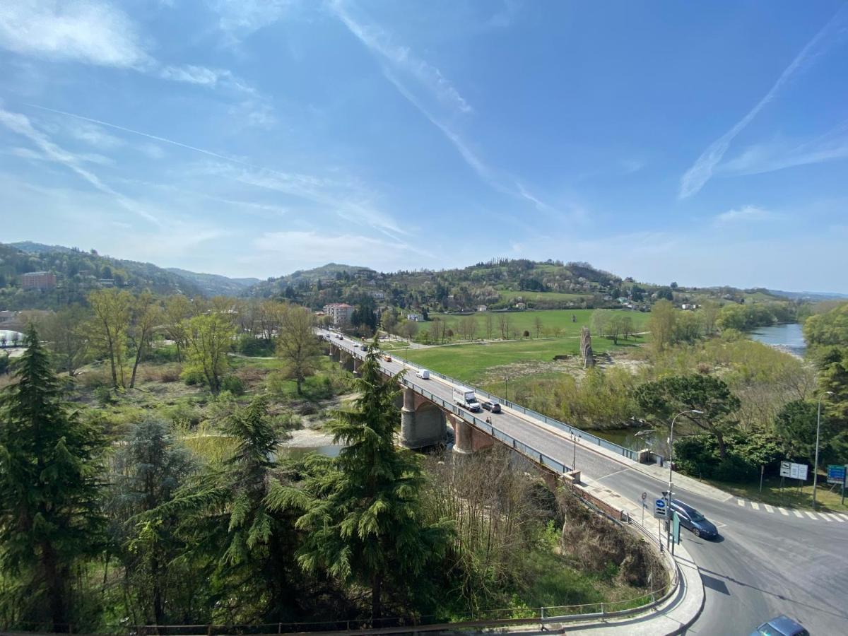 Appartamento Lella Con Meravigliosa Vista Vicino Alle Terme アックイテルメ エクステリア 写真