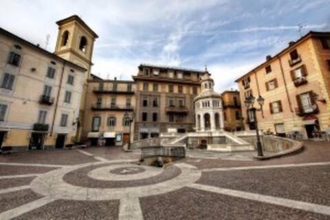 Appartamento Lella Con Meravigliosa Vista Vicino Alle Terme アックイテルメ エクステリア 写真